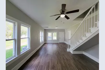 605 N Avenue A, Freeport, TX 77541 - Photo 5