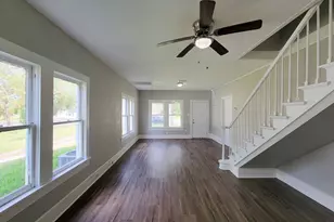 605 N Avenue A, Freeport, TX 77541 - Photo 5