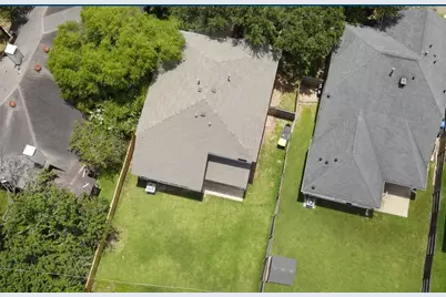 2106 Lakeshore Forest Court, Missouri City, TX 77459 - Photo 27