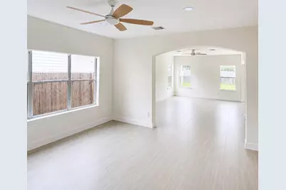 2106 Lakeshore Forest Court, Missouri City, TX 77459 - Photo 7
