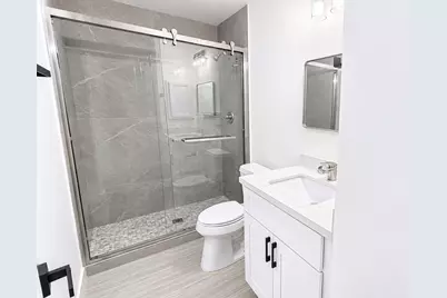 2106 Lakeshore Forest Court, Missouri City, TX 77459 - Photo 17