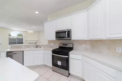 10603 White Bridge Lane, Sugar Land, TX 77498 - Photo 11