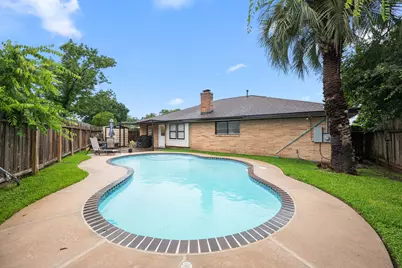 8215 Braes River Drive, Houston, TX 77074 - Photo 23