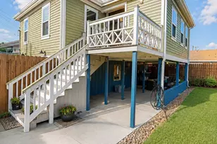 1011 30th Rear St, Galveston, TX 77550 - Photo 1
