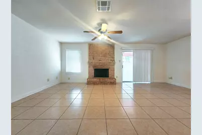2 Redberry Court, The Woodlands, TX 77381 - Photo 9