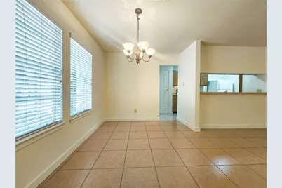 2 Redberry Court, The Woodlands, TX 77381 - Photo 7