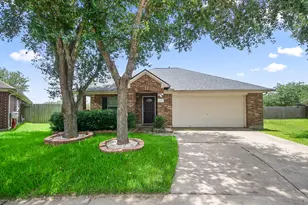 418 Sun River Ln, Dickinson, TX 77539 - Photo 3