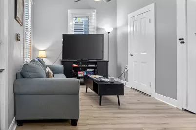 615 7th Street, Galveston, TX 77550 - Photo 5