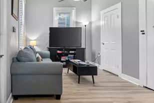 615 7th St, Galveston, TX 77550 - Photo 5