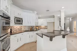 14122 Champion Village Dr, Houston, TX 77069 - Photo 7