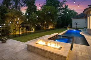 22 Johnathan Landing Court, The Woodlands, TX 77389 - Photo 1