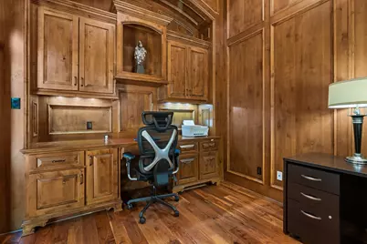 22 Johnathan Landing Court, The Woodlands, TX 77389 - Photo 11