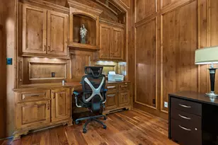 22 Johnathan Landing Court, The Woodlands, TX 77389 - Photo 11