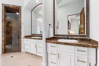 22 Johnathan Landing Court, The Woodlands, TX 77389 - Photo 17