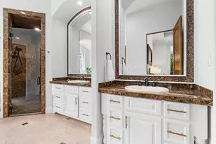 22 Johnathan Landing Court, The Woodlands, TX 77389 - Photo 17