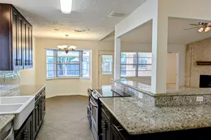 12214 Meadow Berry Dr, Meadows Place, TX 77477 - Photo 3