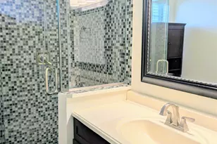 12214 Meadow Berry Dr, Meadows Place, TX 77477 - Photo 9