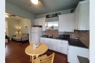 1623 Avenue N 1/2 #GA-REAR, Galveston, TX 77550 - Photo 5