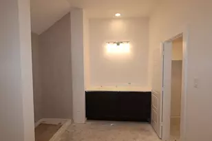 26259 Astral Wy, La Marque, TX 77568 - Photo 5