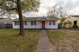 507 Decatur Ave, Orange, TX 77630 - Photo 1