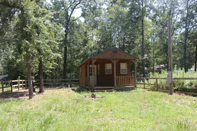 175 Cloverdale, Livingston, TX 77351 - Photo 3
