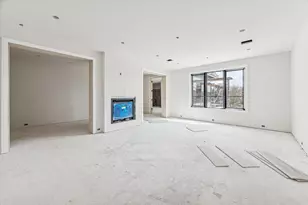 2247 Chilton Rd, Houston, TX 77019 - Photo 9