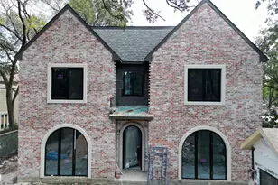 2247 Chilton Rd, Houston, TX 77019 - Photo 1