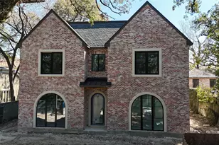 2247 Chilton Rd, Houston, TX 77019 - Photo 1