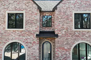 2247 Chilton Rd, Houston, TX 77019 - Photo 3