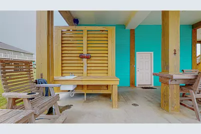 923 Tidelands Drive, Crystal Beach, TX 77650 - Photo 9