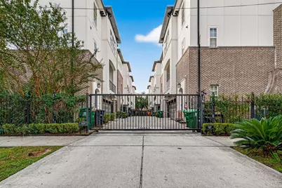 2444 Charleston Street #B, Houston, TX 77021 - Photo 27