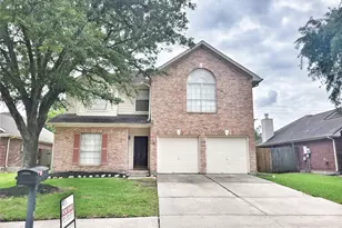 2715 Sailors Moon Dr, Friendswood, TX 77546 - Photo 1