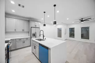 8218 Lawler St, Houston, TX 77051 - Photo 9