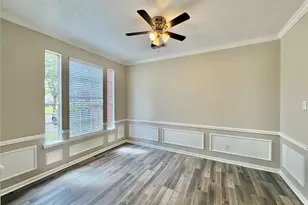 6315 Laurel Bush Ln, Sugar Land, TX 77479 - Photo 3