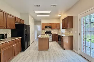 6315 Laurel Bush Ln, Sugar Land, TX 77479 - Photo 9