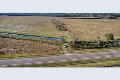 0013 Fm 562, Anahuac, TX 77514 - Photo 3