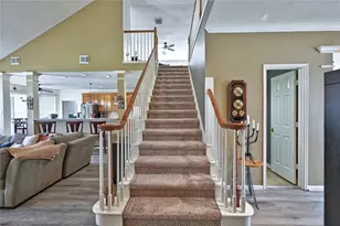 1415 Crystal Lake Cir E, Pearland, TX 77584 - Photo 27