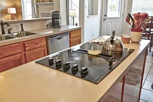 1415 Crystal Lake Cir E, Pearland, TX 77584 - Photo 15