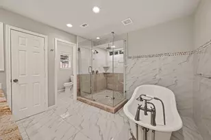 5207 Bent Bough Ln, Houston, TX 77088 - Photo 39