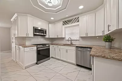 5207 Bent Bough Lane, Houston, TX 77088 - Photo 15