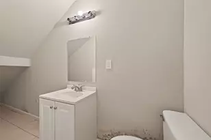 5207 Bent Bough Ln, Houston, TX 77088 - Photo 33