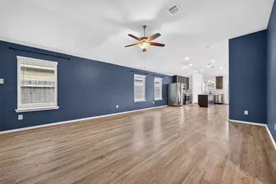 6747 Scarlet Sagebrush Street, Katy, TX 77449 - Photo 9