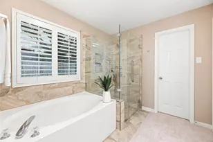 10310 Dell Cir, Missouri City, TX 77459 - Photo 17