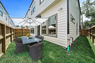 8430 Vogue Lane, Houston, TX 77055 - Photo 17