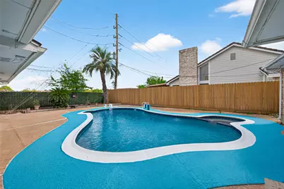 5722 Arncliffe Drive, Houston, TX 77088 - Photo 39