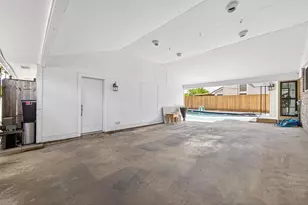 5722 Arncliffe Dr, Houston, TX 77088 - Photo 41