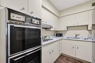 2600 Bellefontaine St Apt D24, Houston, TX 77025 - Photo 15