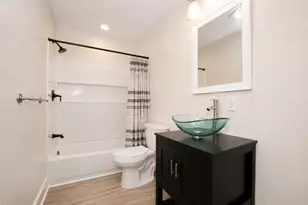 1011 N Valderas St, Angleton, TX 77515 - Photo 13