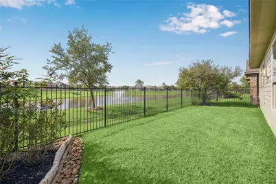 12610 Baldwin Springs Court, Tomball, TX 77377 - Photo 5