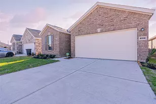 2114 Damasi Ln, Fresno, TX 77545 - Photo 3